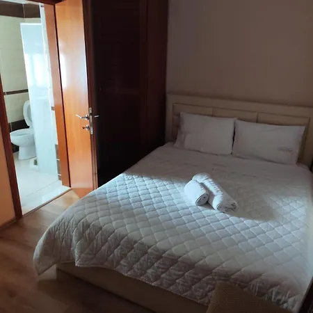 Theo Hotel