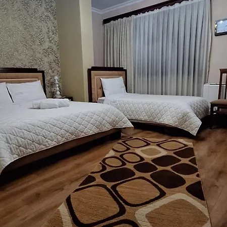Theo Hotel